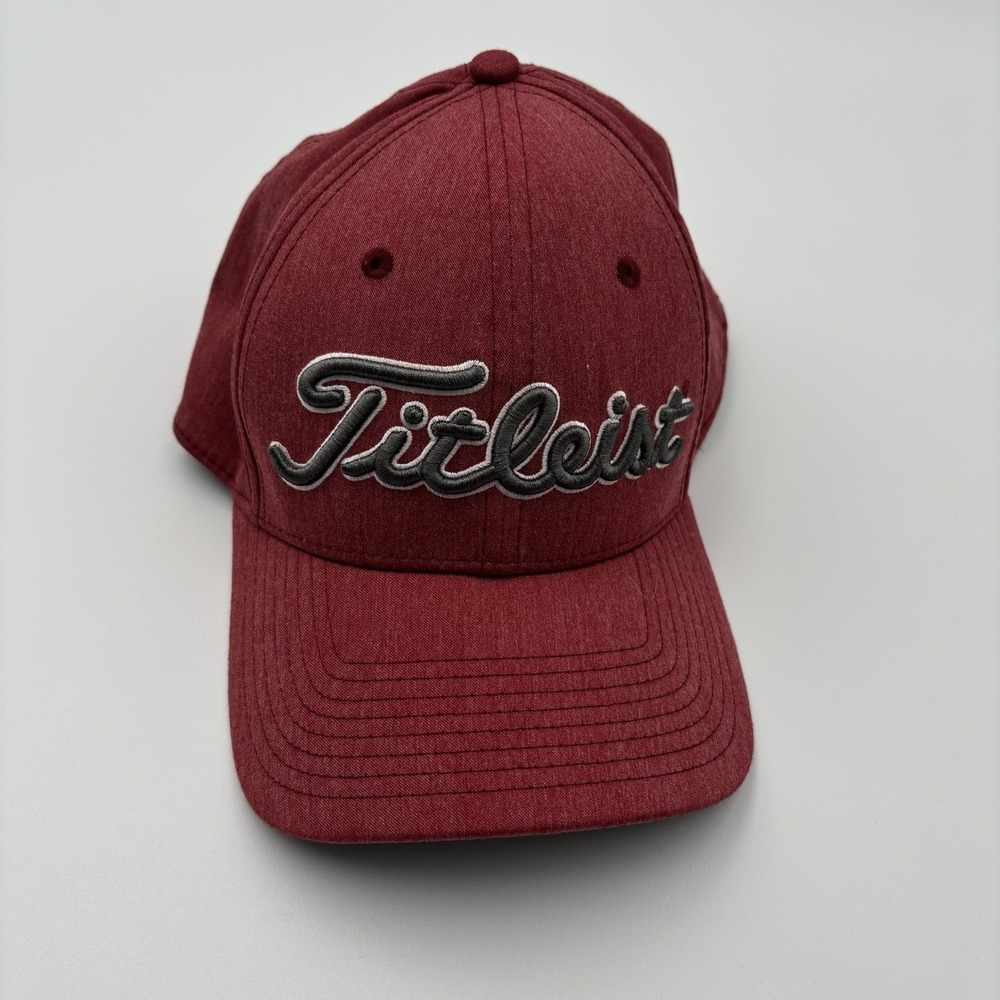 Titleist Golf Hat Mens ML Fitted Red Script‎ Logo Embroidered Flexfit Cap